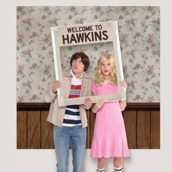 NWT Netflix Stranger Things Party Wall Decor Posters Decorations & Photo Props - Picture 2 of 13